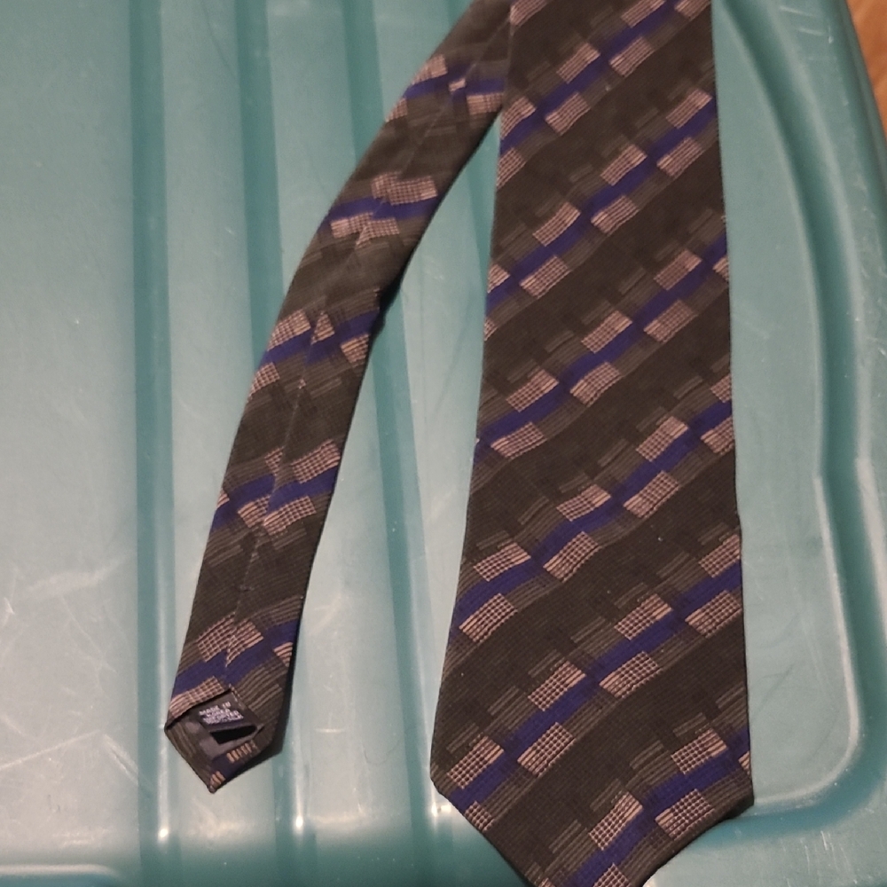 Elegant Black Designed Men's Tie